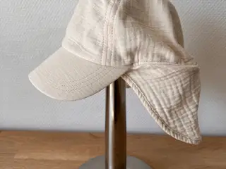 SOM NY - solhat / sommerhat i str. 74/80