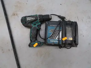 Akku håndværktøj MAKITA BDF456 med lader