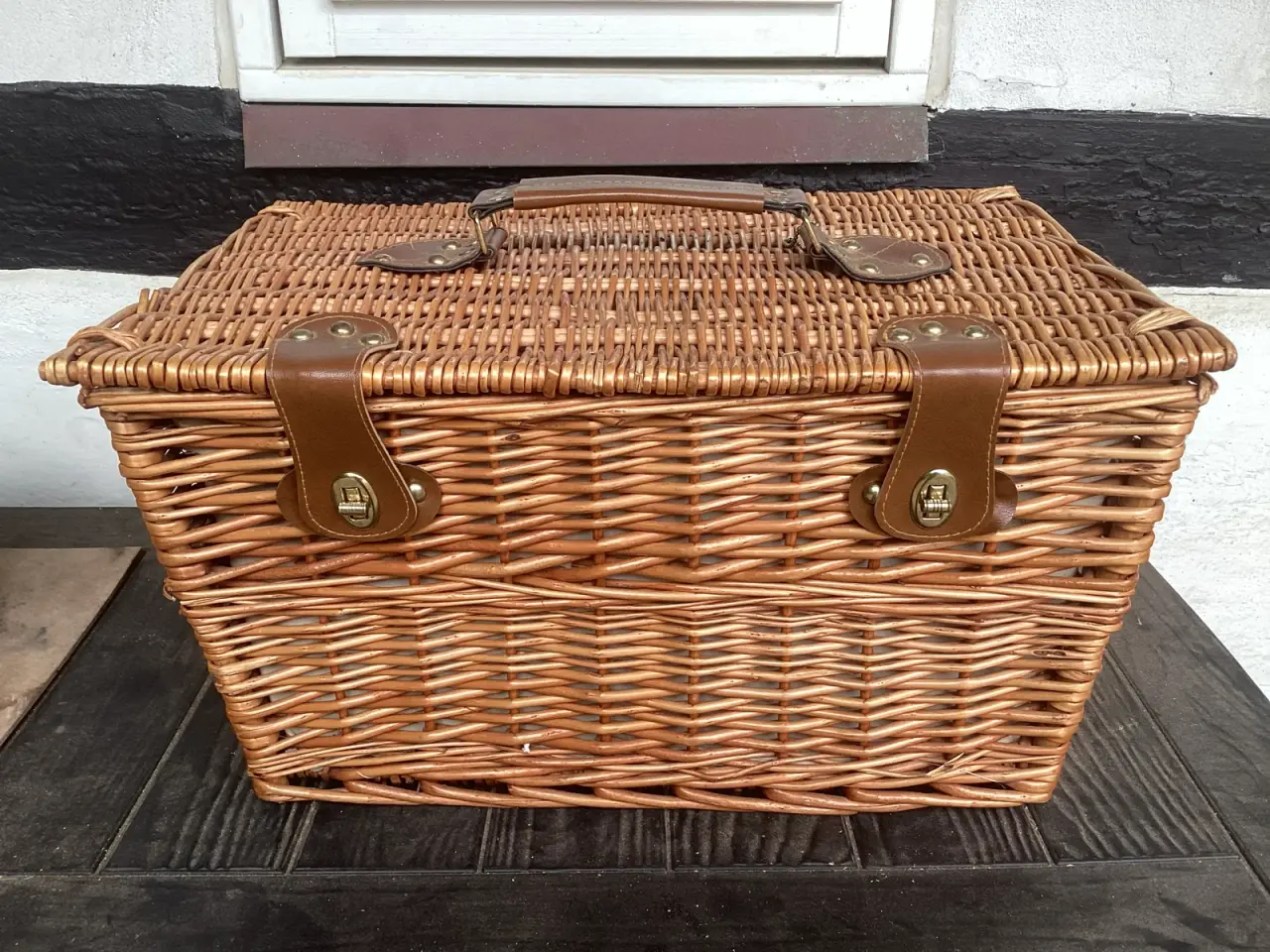 Billede 1 - Bambus picnic kurv med indhold