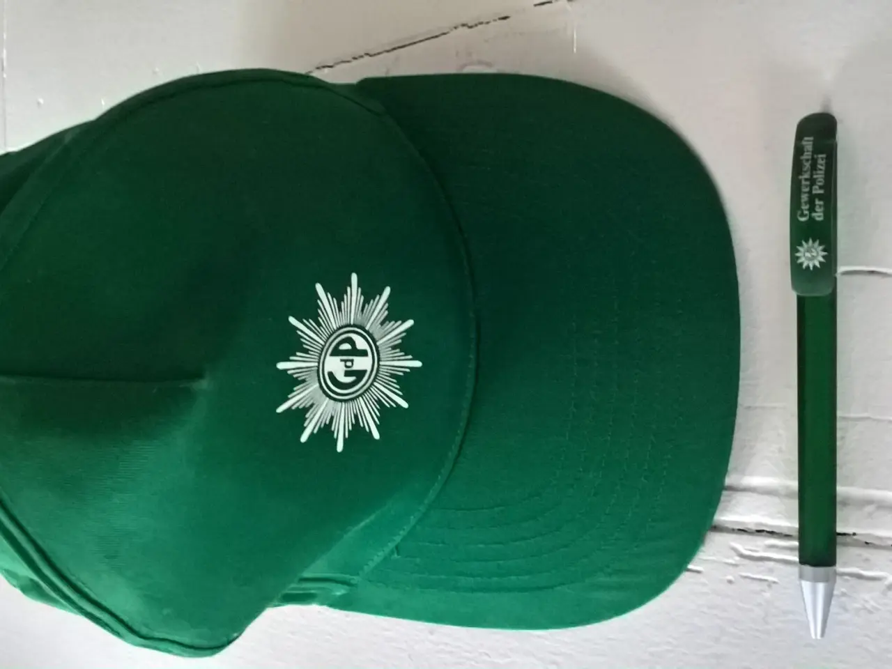 Billede 1 - Tysk politi Cap + Kuglepen Gewerkschaft