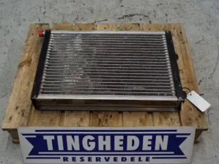 Case 621D Olie Køler 401430A1