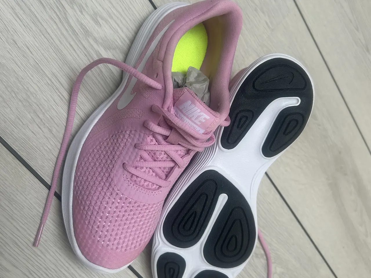 Billede 2 - NIKE REVOLUTION sko