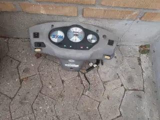 Sym speedometer