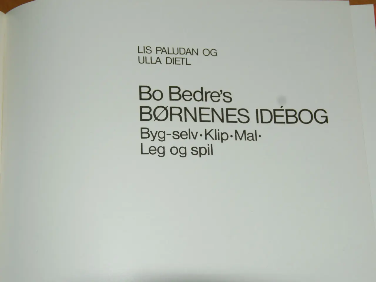 Billede 1 - Børnenes idebog sælges