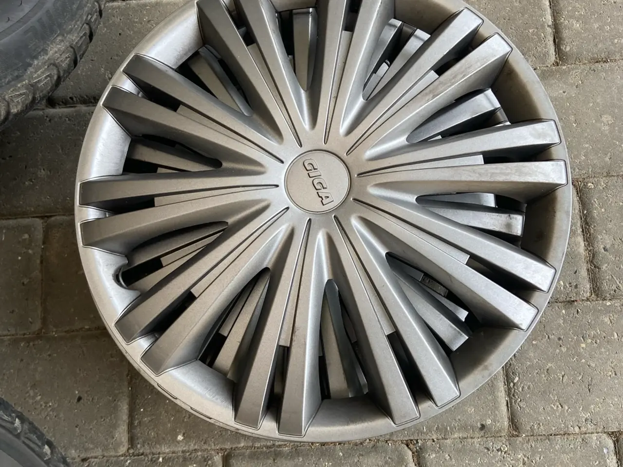 Billede 6 - Vinterfælge/ Dæk Bridgestone Blizzar 215/60R16
