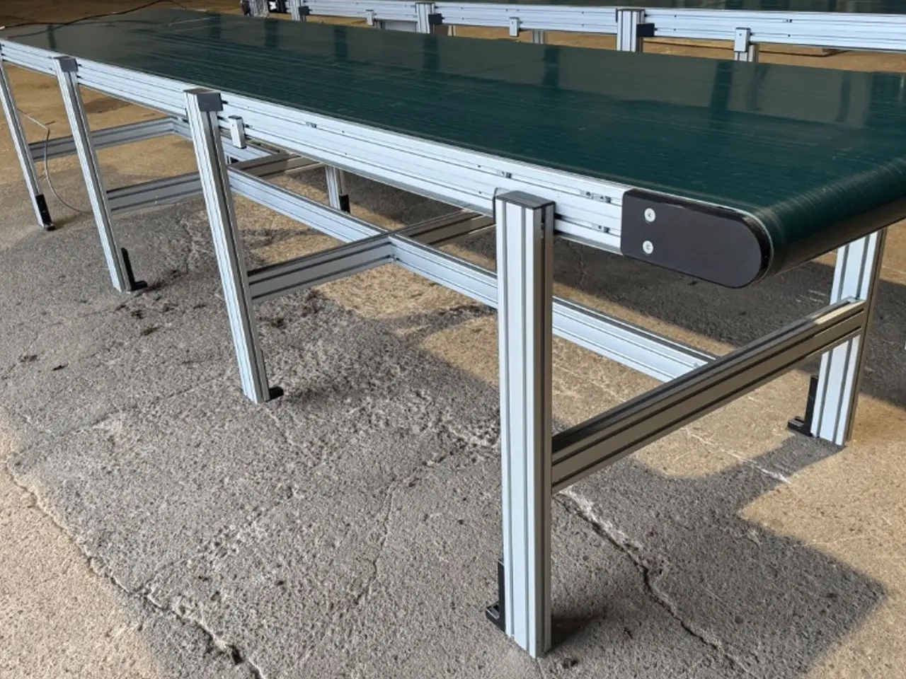 Billede 5 - HSA Alu. Transportbånd 400x80cm, variabel hastighed.