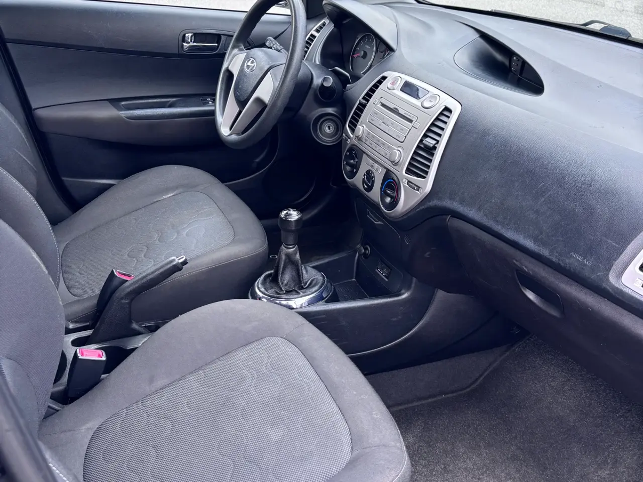 Billede 6 - Velholdt Hyundai i20 1.2 benzin 2011!