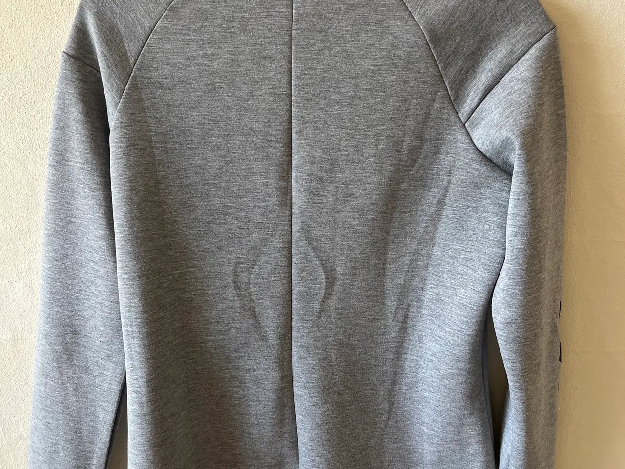 Billede 3 - Sportstøj fra Hummel