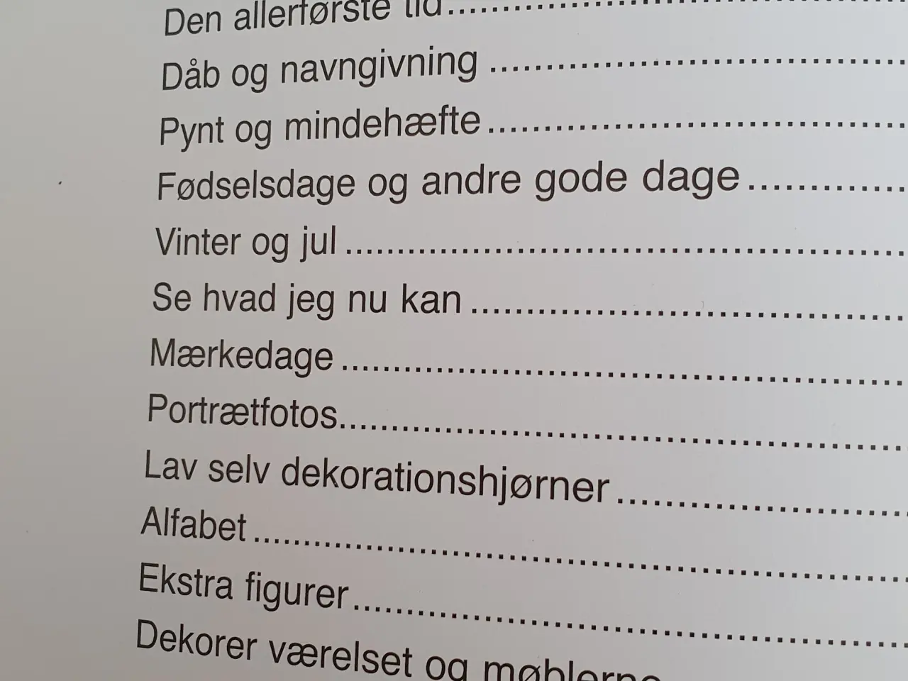 Billede 3 - Barnets bog, som ny. lav selv