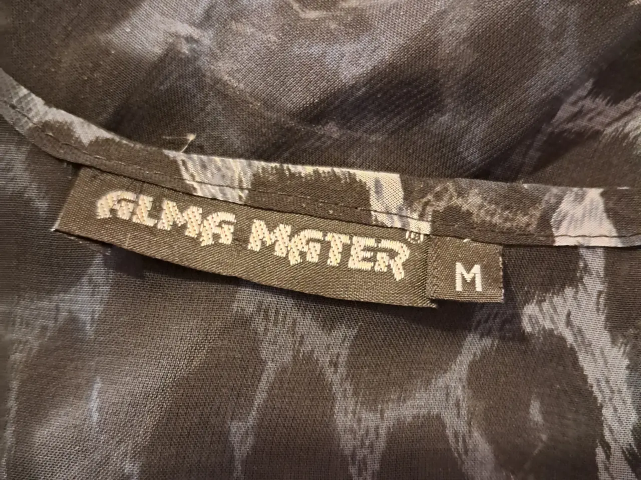 Billede 5 - Alma Mater str. M skjorte
