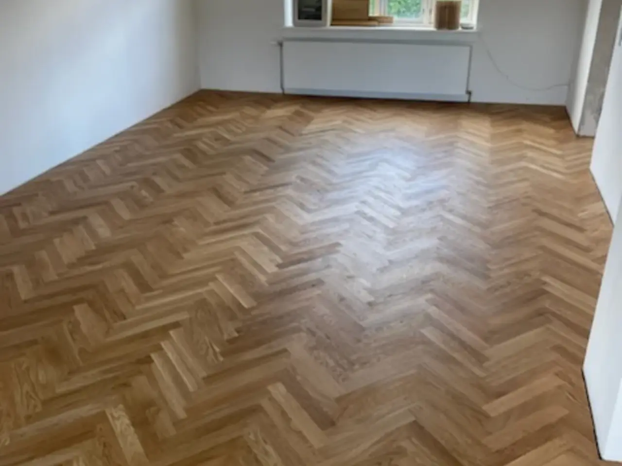 Billede 2 - sildebensgulv eg 22x70x400mm har andre større