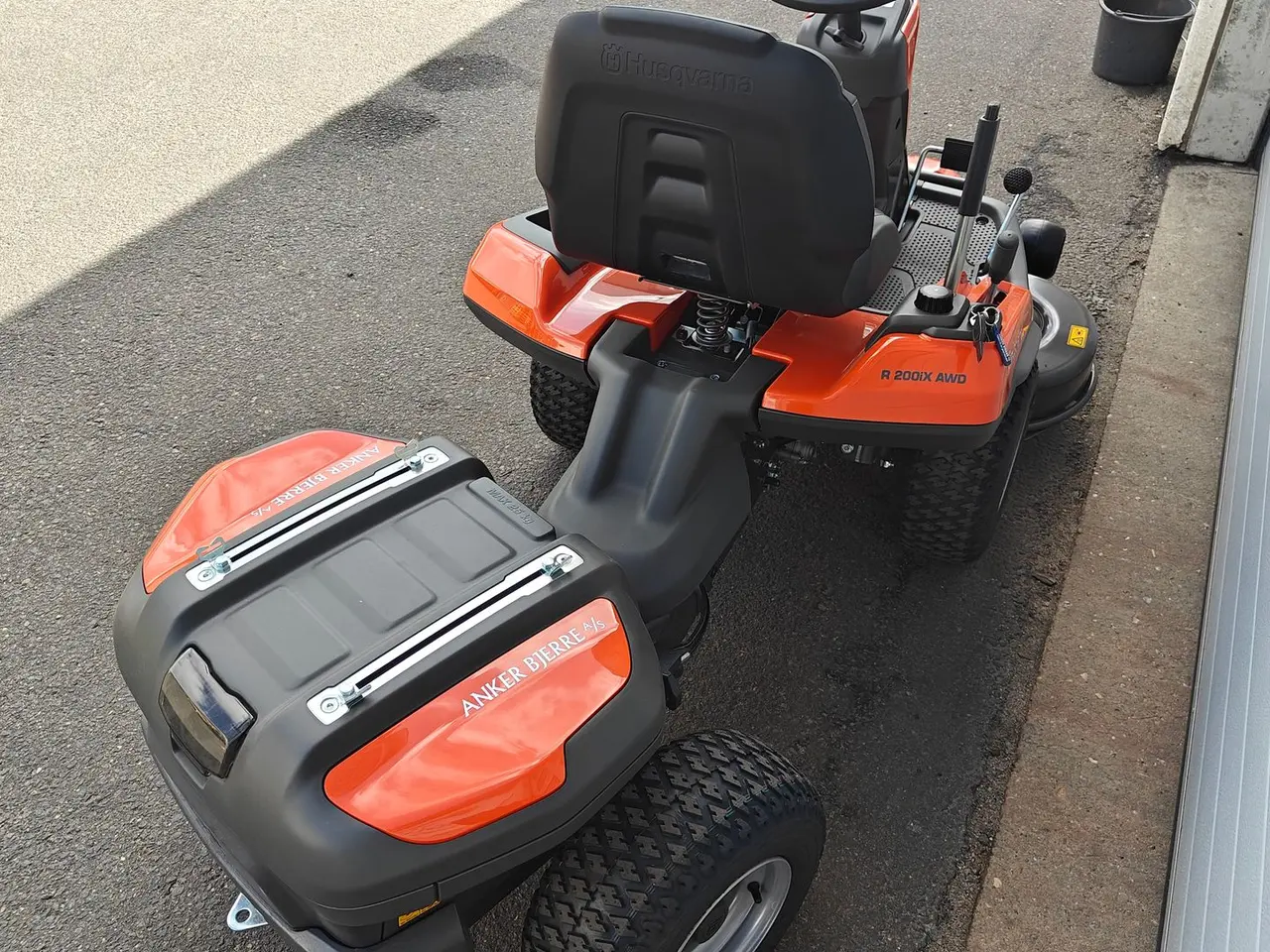 Billede 4 - Husqvarna R200IX AWD Long Range model (dobbelt batteri)