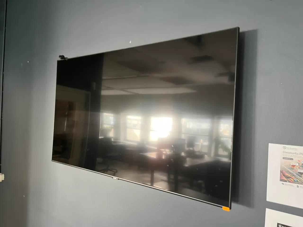 Billede 1 - Fjernsyn SAMSUNG QE55Q60TAU