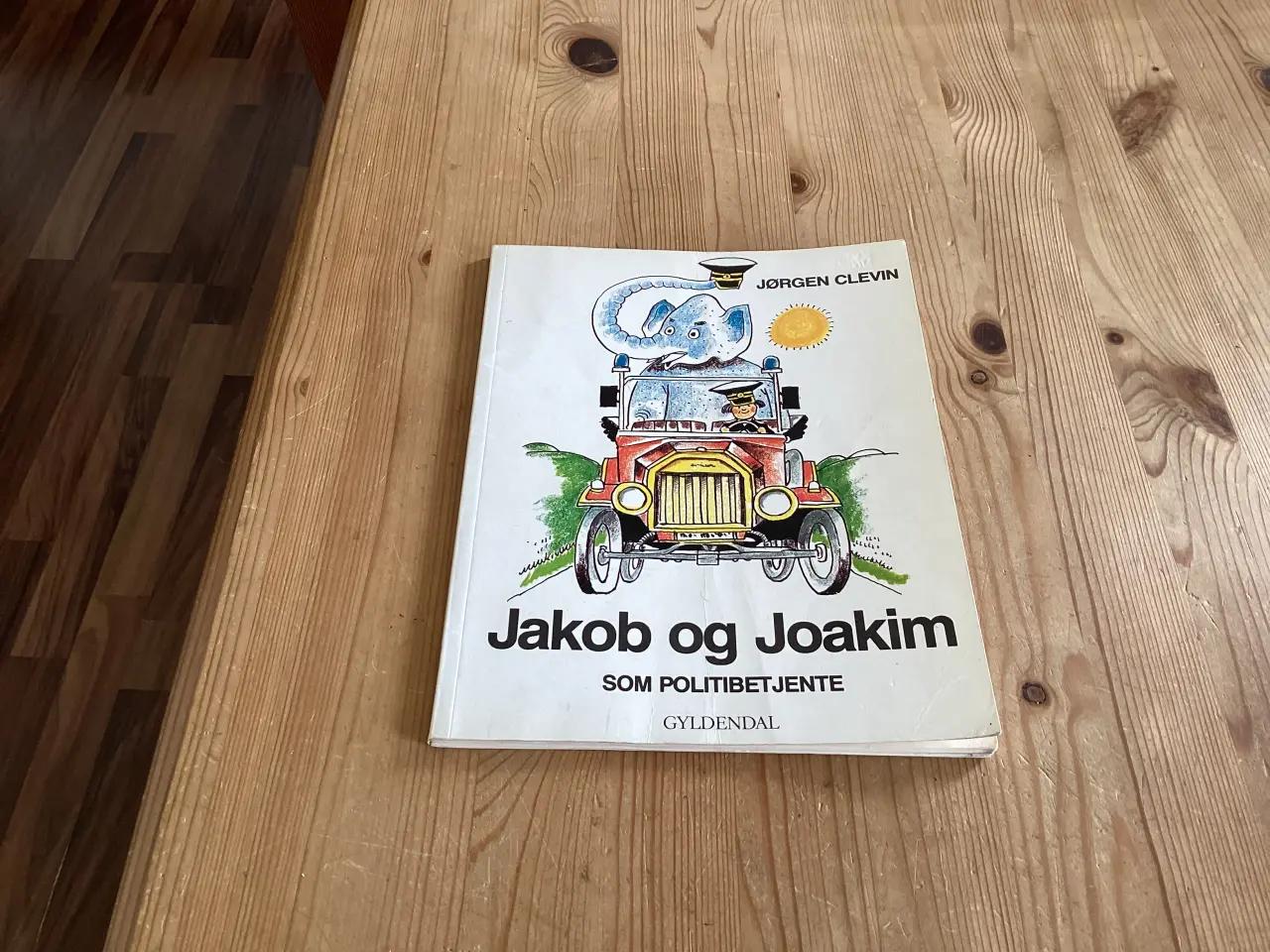Billede 2 - Jørgen Clevin Bøger