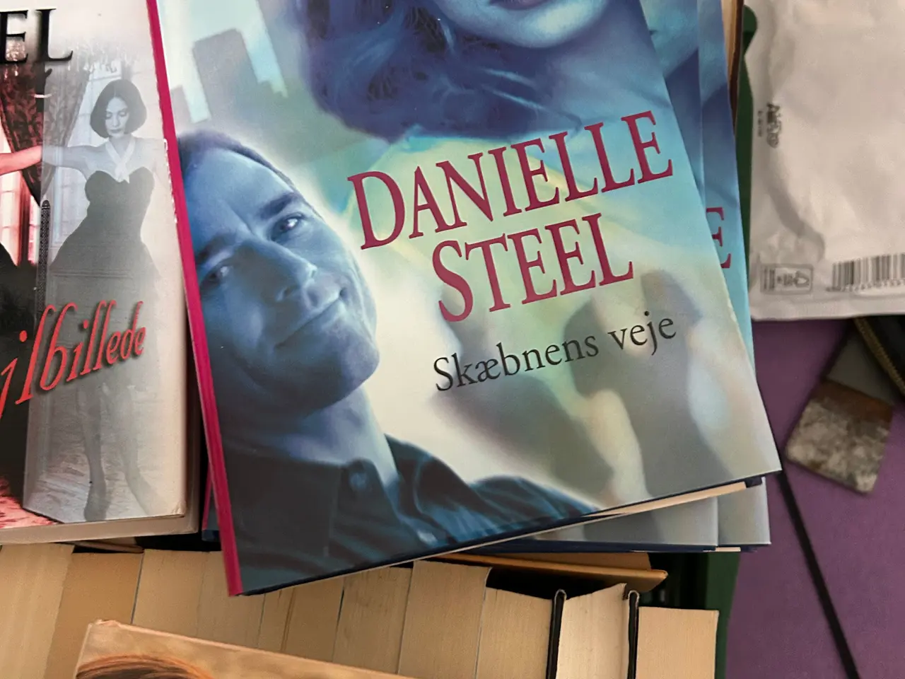 Billede 4 - Danielle Steel bøger 