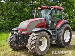 Traktor Valtra S260-4