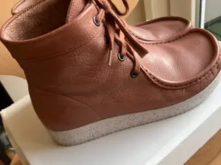 Lækker og solid Nature Footware skindstøvlet