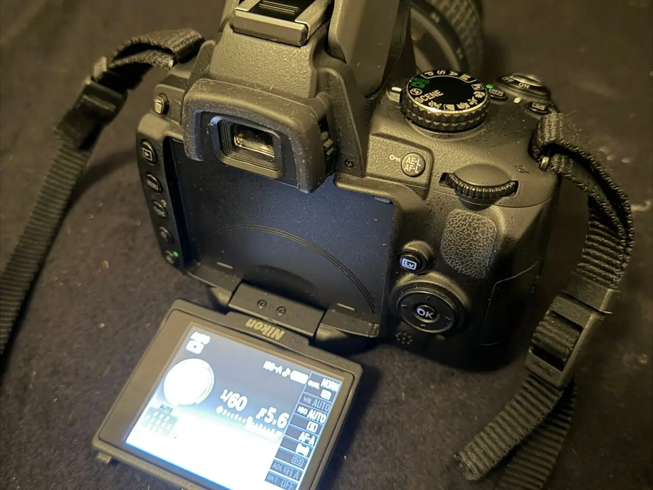 Billede 5 - Nikon D5000 DSLR med 18–55 mm VR, taske, oplader