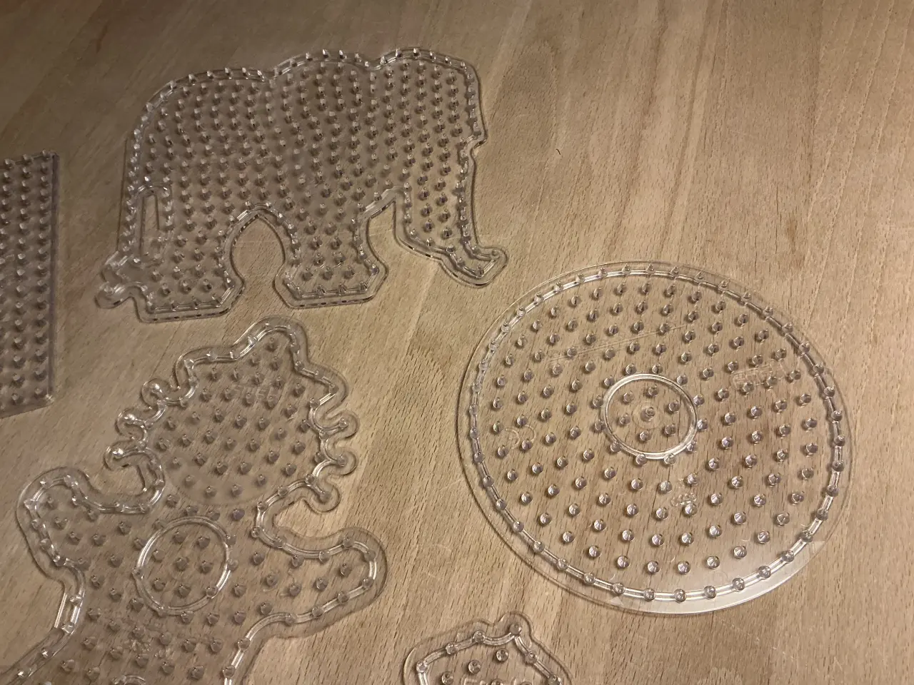 Billede 3 - Hama plader til maxi perler