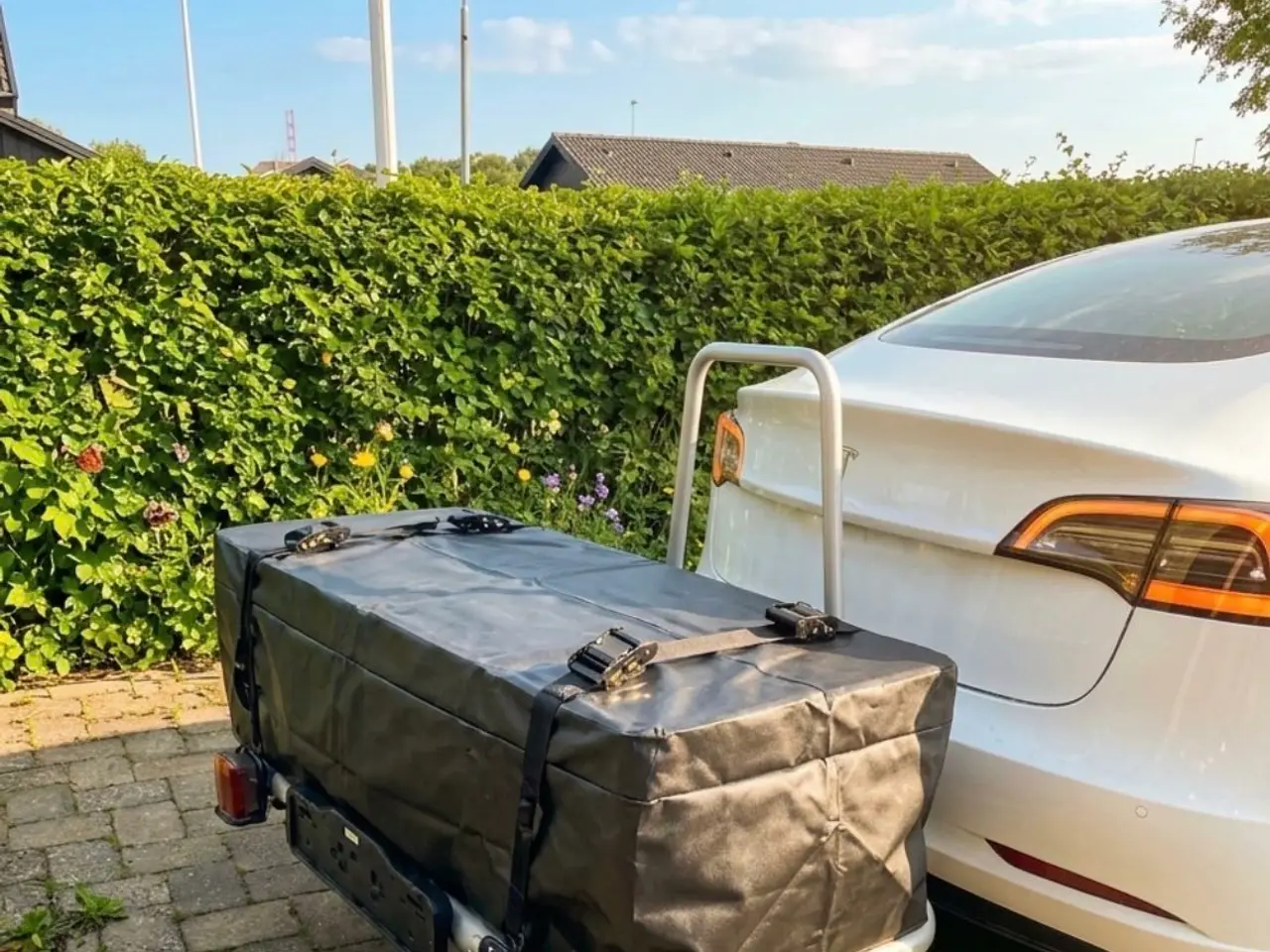 Billede 3 - Udlejes Thule EasyBase platform + bagagetaske