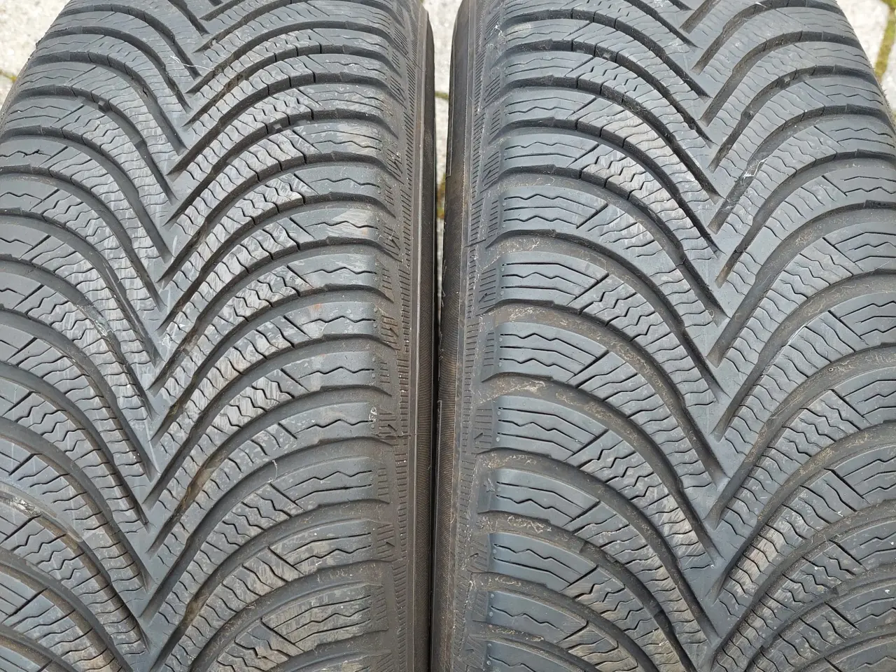 Billede 3 - 2 x vinterdæk 205x65x15 