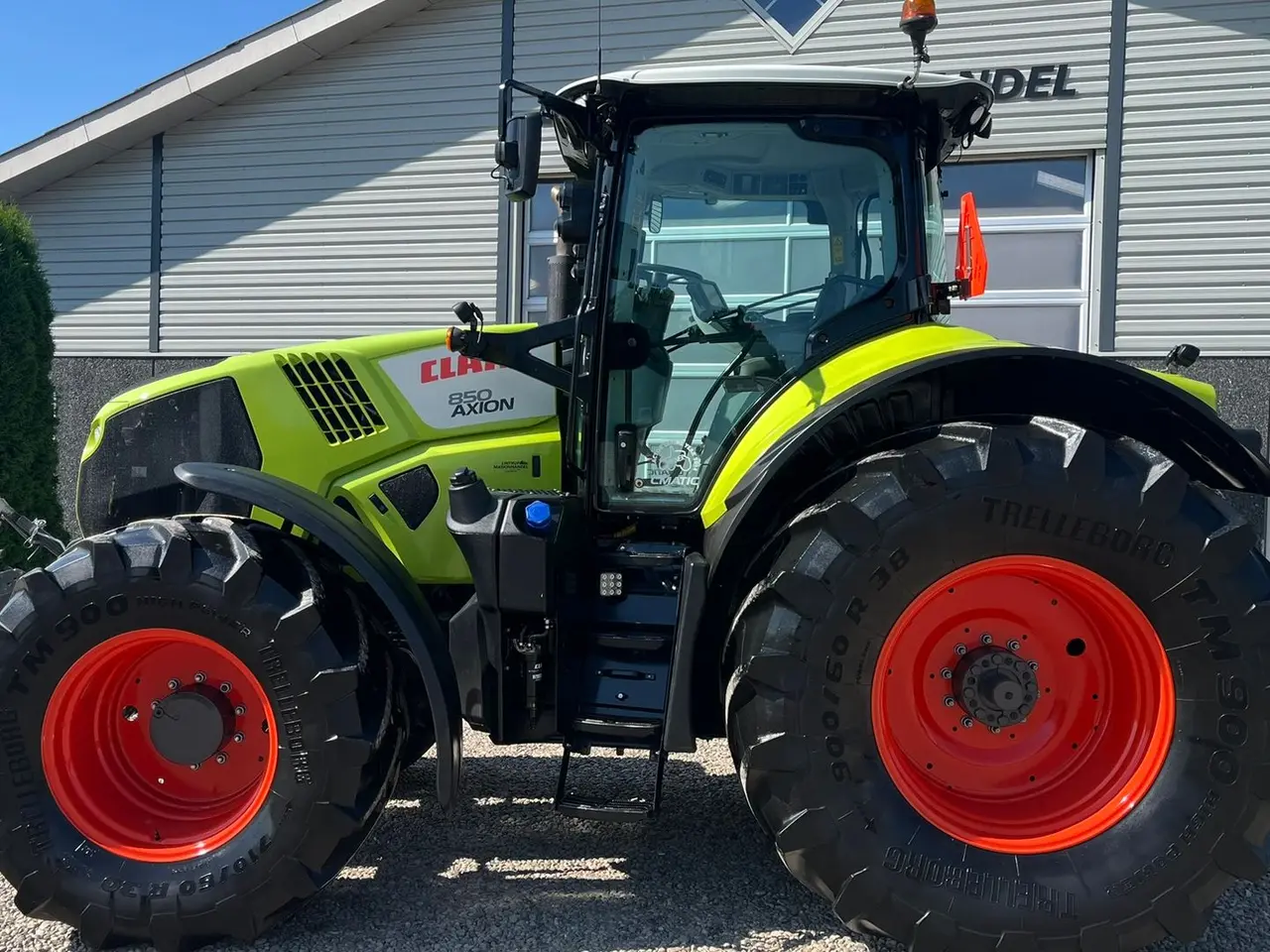 Billede 10 - CLAAS AXION 850 CMatic med frontlift