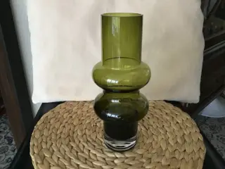 Elegant mundblæst kunstglasvase