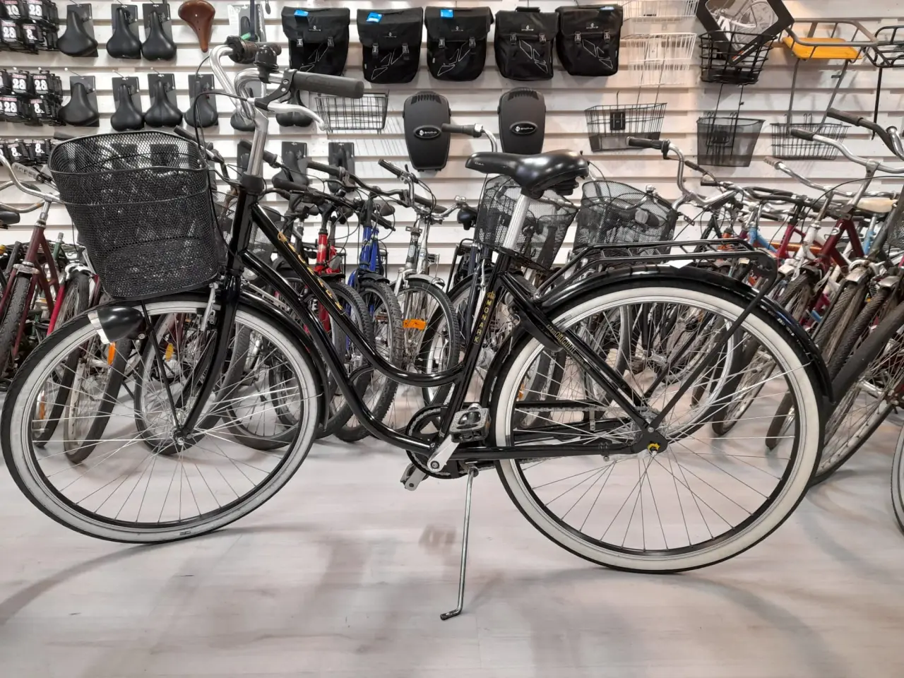 Billede 1 - cykel med 3 gear och 12 månaders garanti