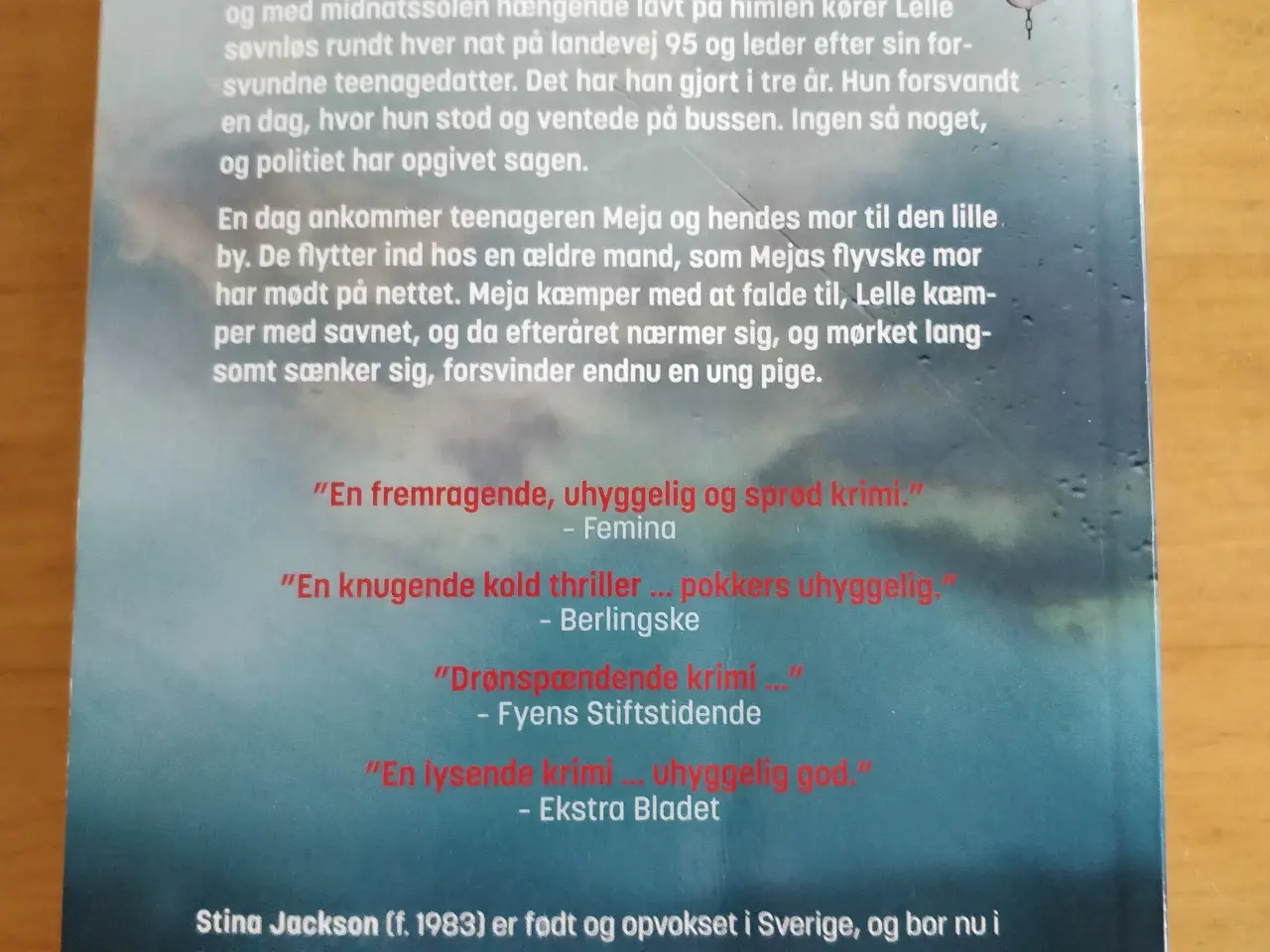 Billede 4 - Sommermørke, Stina Jackson