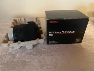 Sigma 18-200mm F3.5-6.3 DC udskifteligt objektiv.