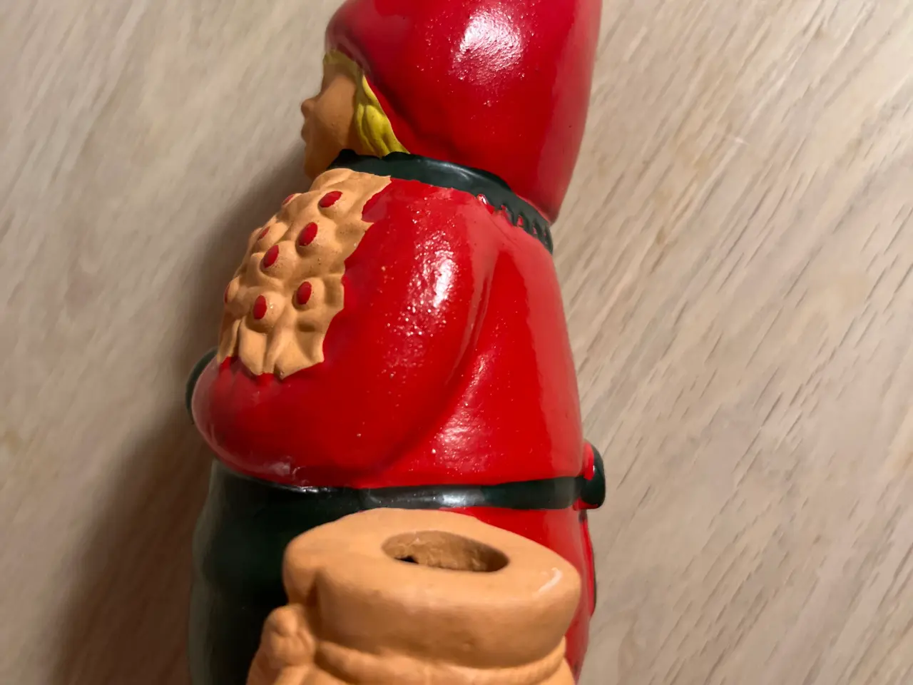 Billede 6 - Dansk nisse i rødler.