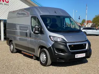 Peugeot Boxer 335 2,2 BlueHDi 140 L2H2 Premium