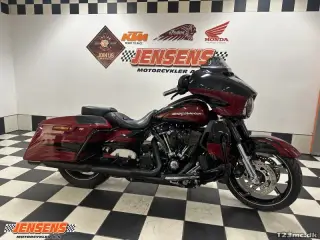 Harley-Davidson FLHXSE CVO Street Glide pf4