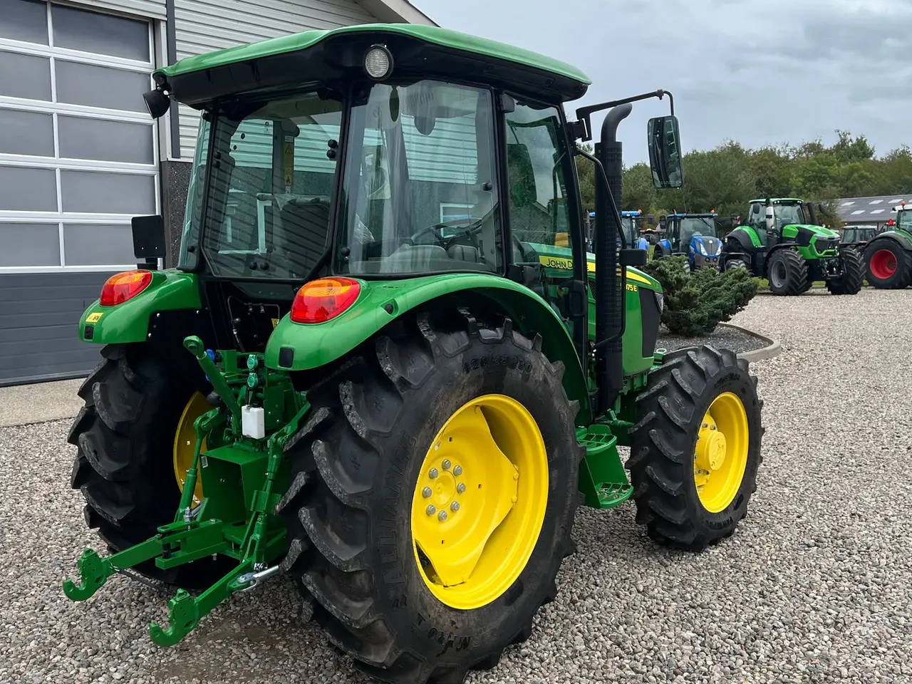Billede 14 - John Deere 5075E Med aircondition og vendegear