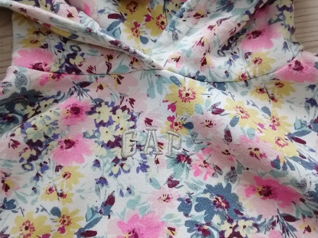 Billede 4 - Lækkert sweatsæt fra GAP