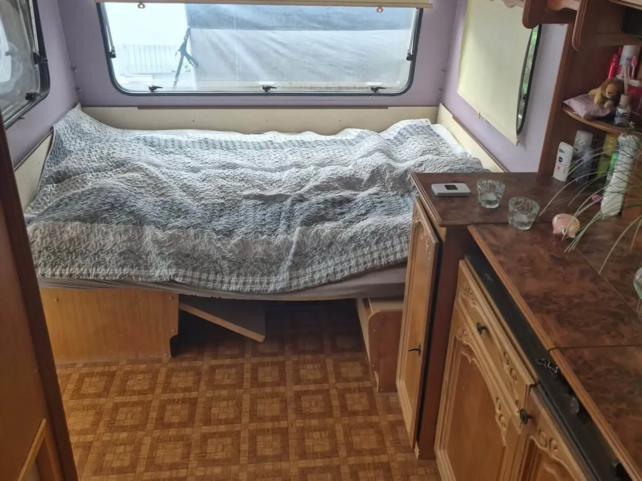 Billede 4 - Campingvogn med fortelt