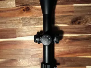 Element Optics Titan 5-25x56 FFP MOA