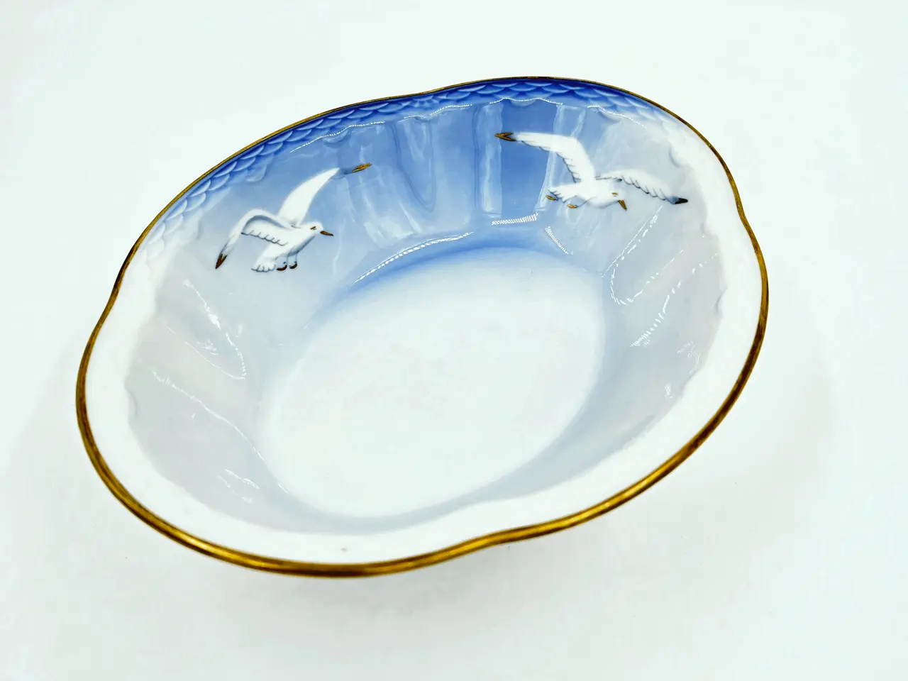 Billede 1 - Mågestel Skål Oval nr. 12B Med Guldkant 2 sortering