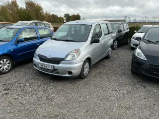 Toyota Yaris vers 1.3 benzin automatgear