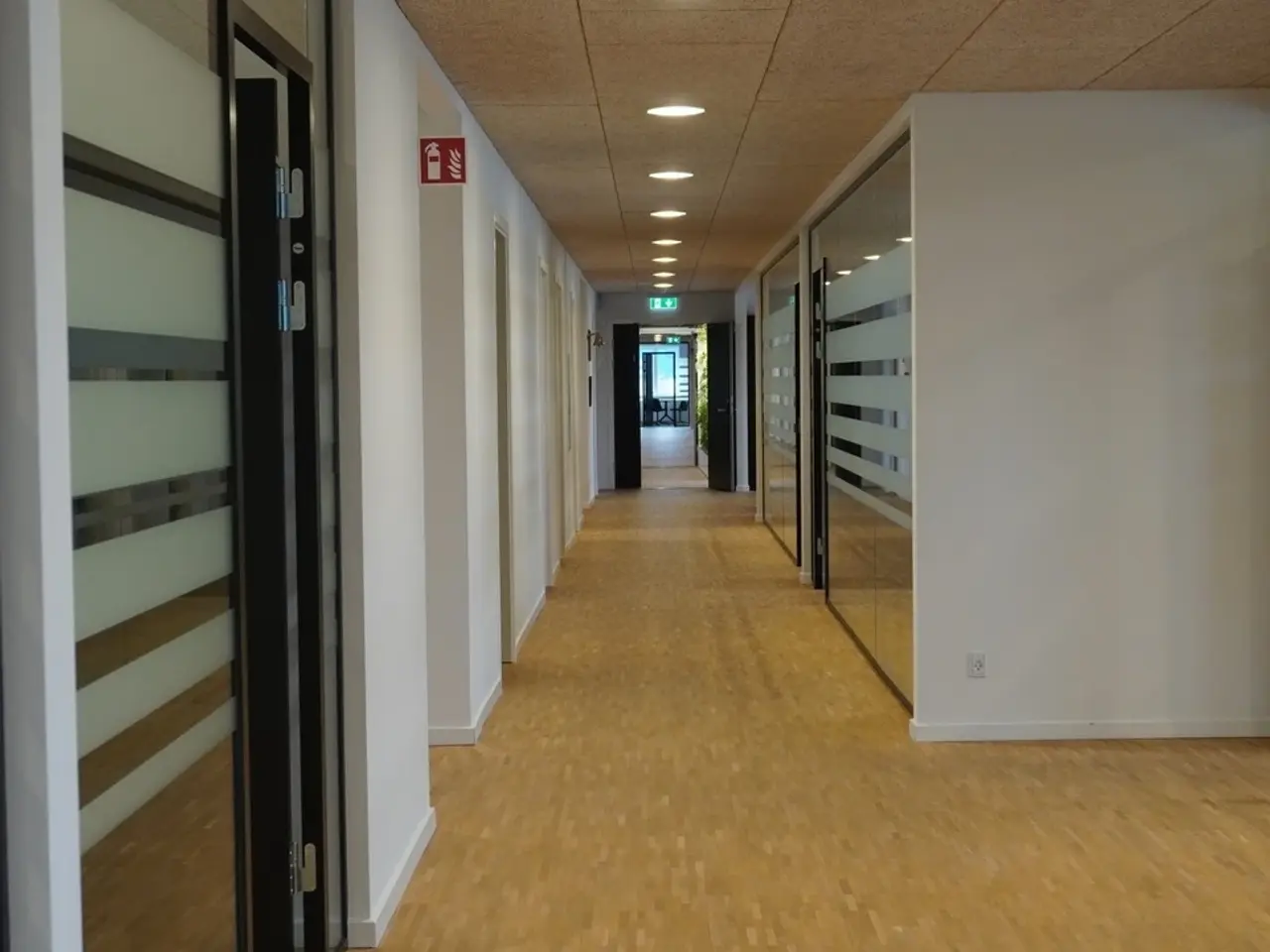 Billede 3 - Attraktive kontorpladser i nyistandsat ejendom (minimum 10 pladser)