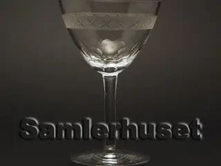 Ekeby Rødvinsglas. H:135 mm.