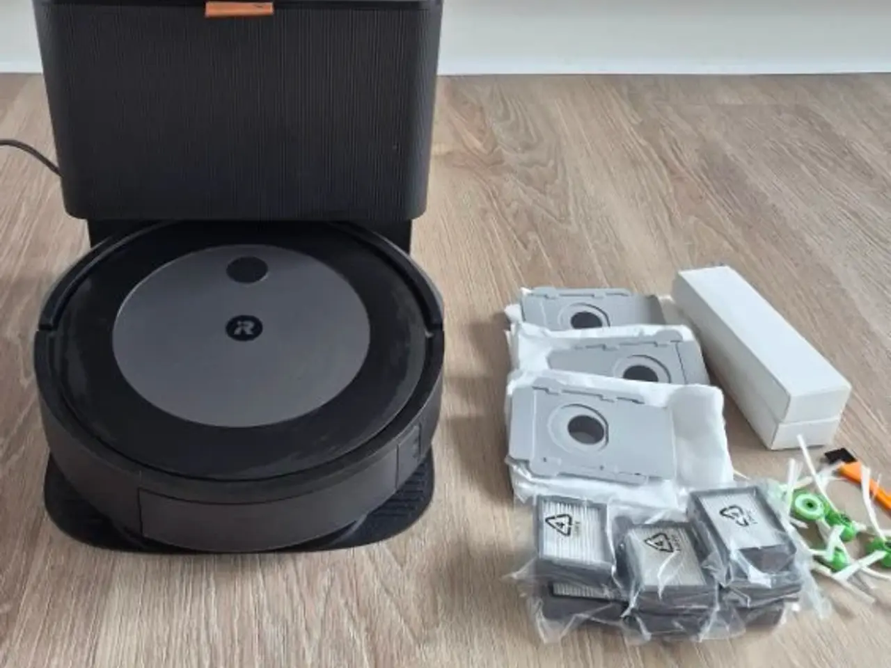 Billede 1 - iRobot Roomba J7