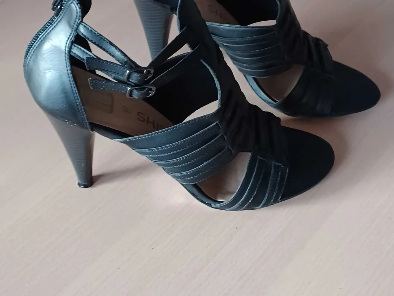 Billede 1 - Sandal