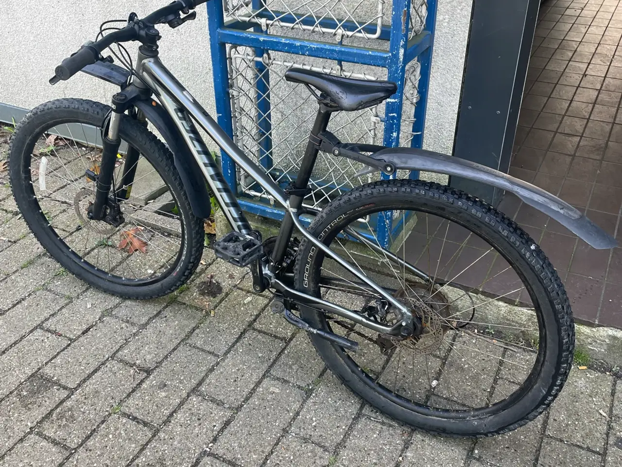 Billede 2 - mountainbike specialized  27,5  tommer aluminum ,2