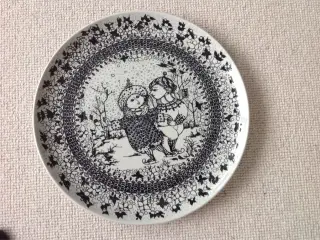 Bjørn Wiinblad vægplatte. Vinter. 36 cm.