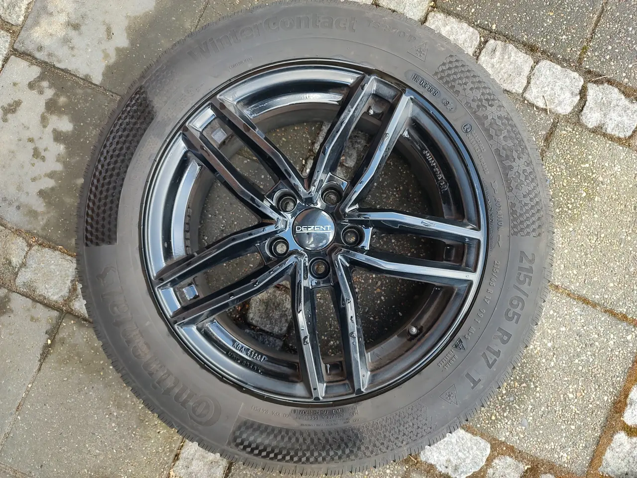 Billede 1 - 4 stk Continental Winter Contact dæk på Dezent alu
