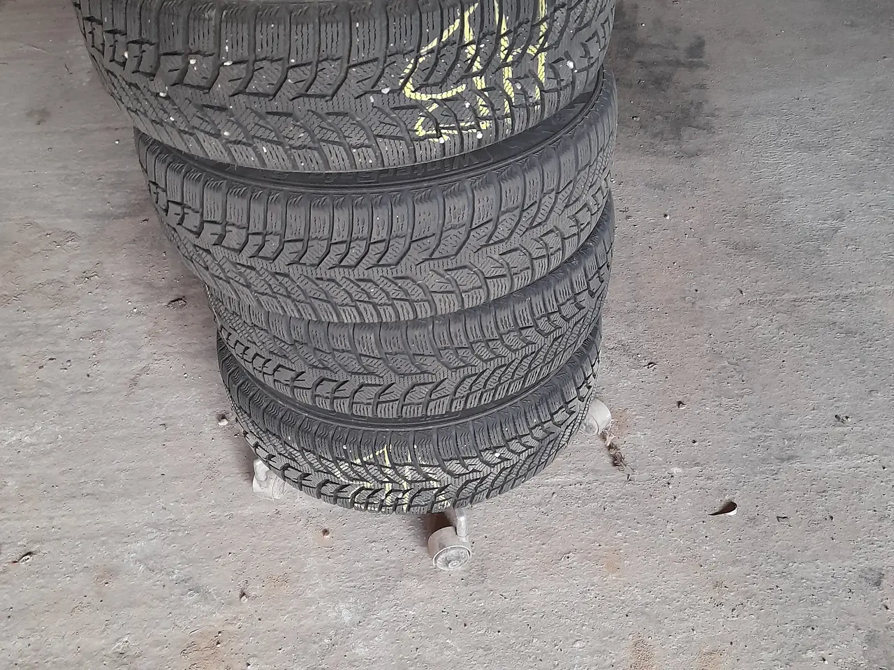 Billede 1 - Vinterdæk på fælfe 185/65R15 til peugeot 2008