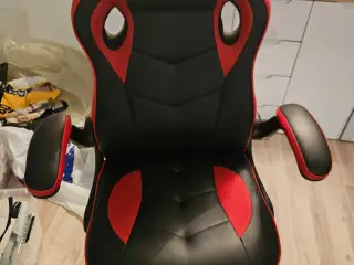 Gamer stol, brugt få gange