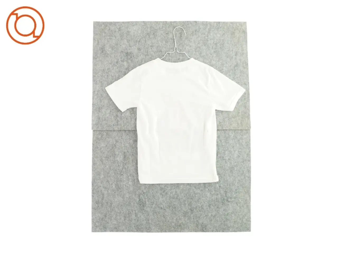 Billede 2 - T shirt fra Islands (str. 12 år)