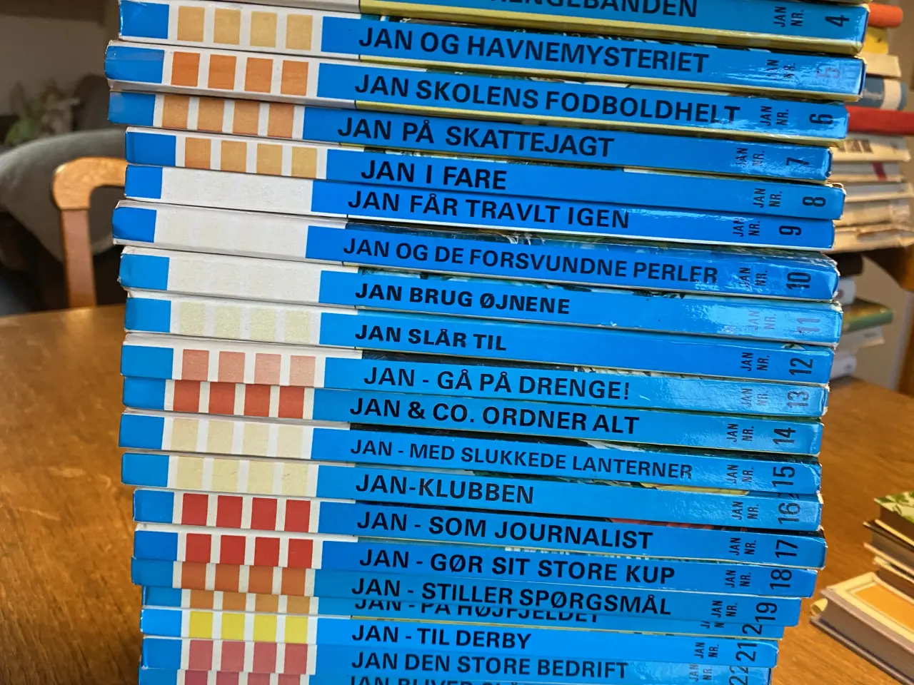 Billede 1 - JAN-bøger SÆLGES SAMLET